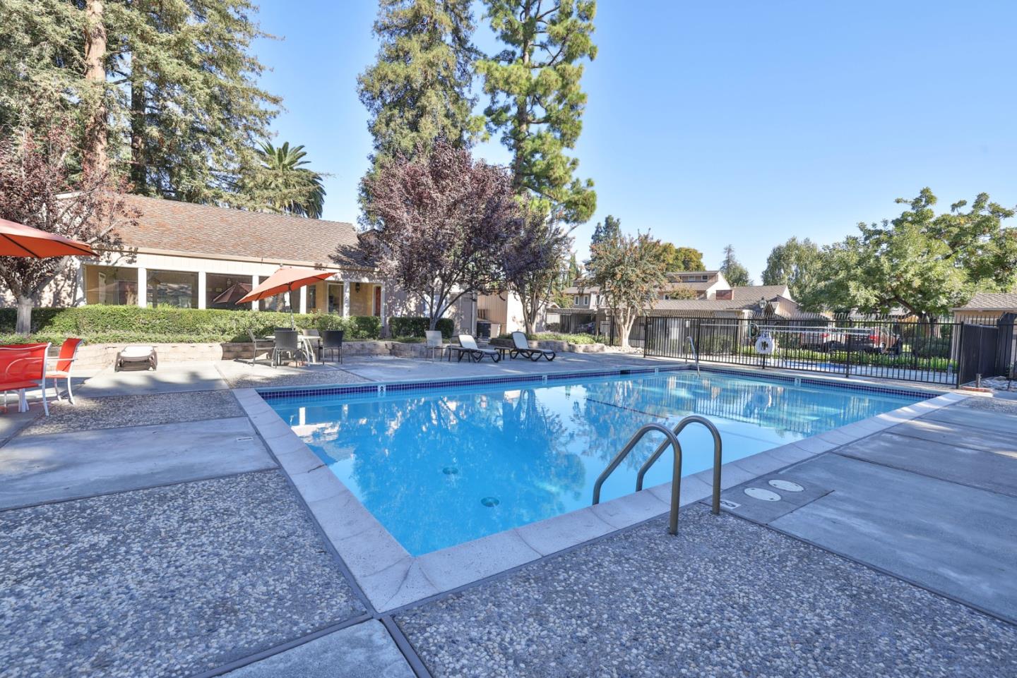 1528 Pine Glen Court