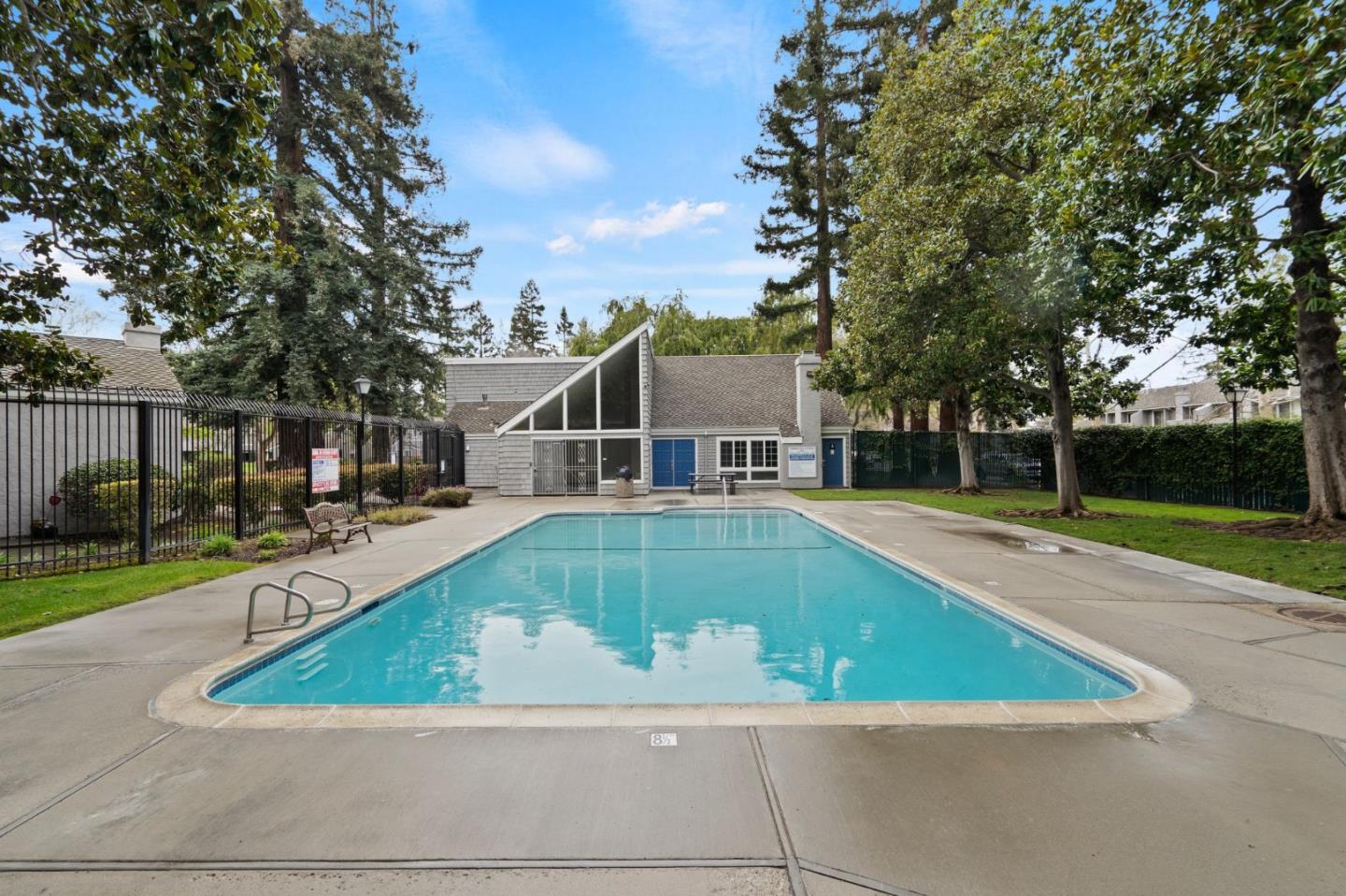 1093 Cumberland Place