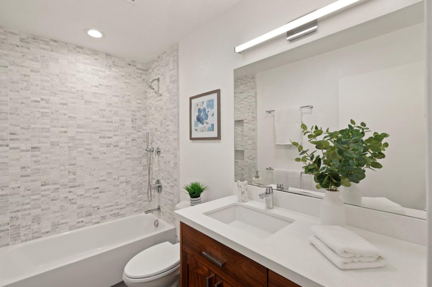1093 Cumberland Place