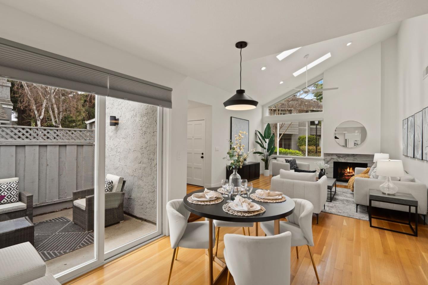 1093 Cumberland Place