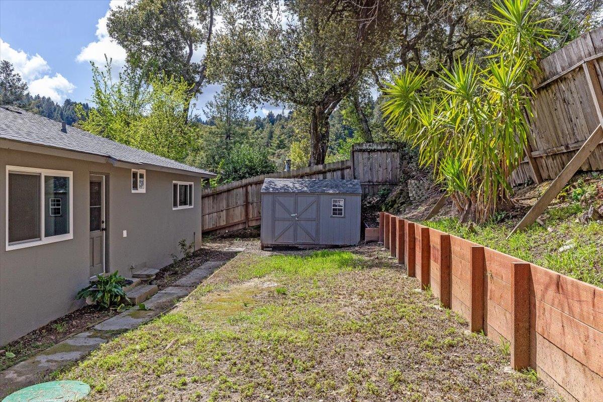21525 Madrone Drive