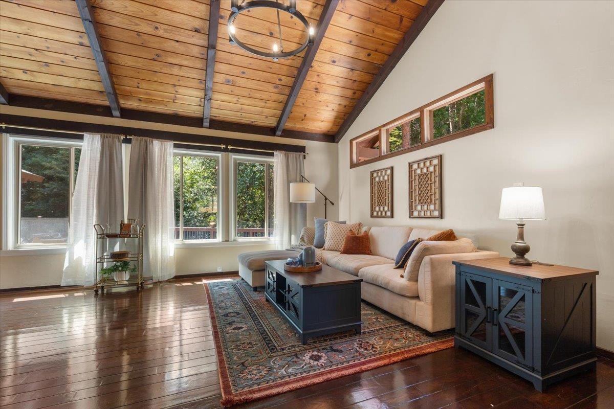 211 Hidden Lane