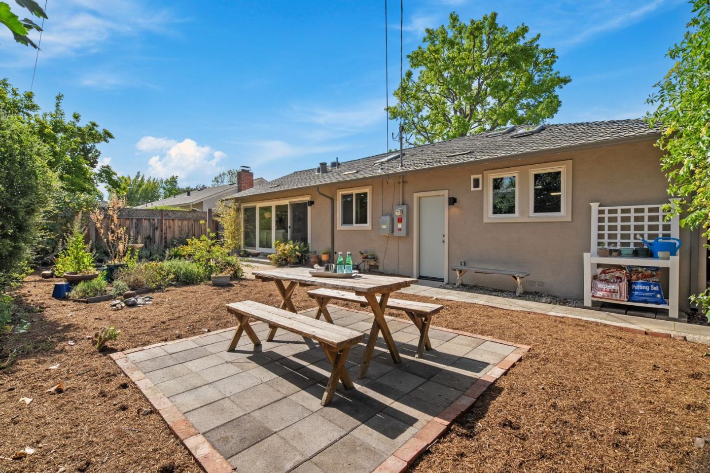 1259 Morningside Drive
