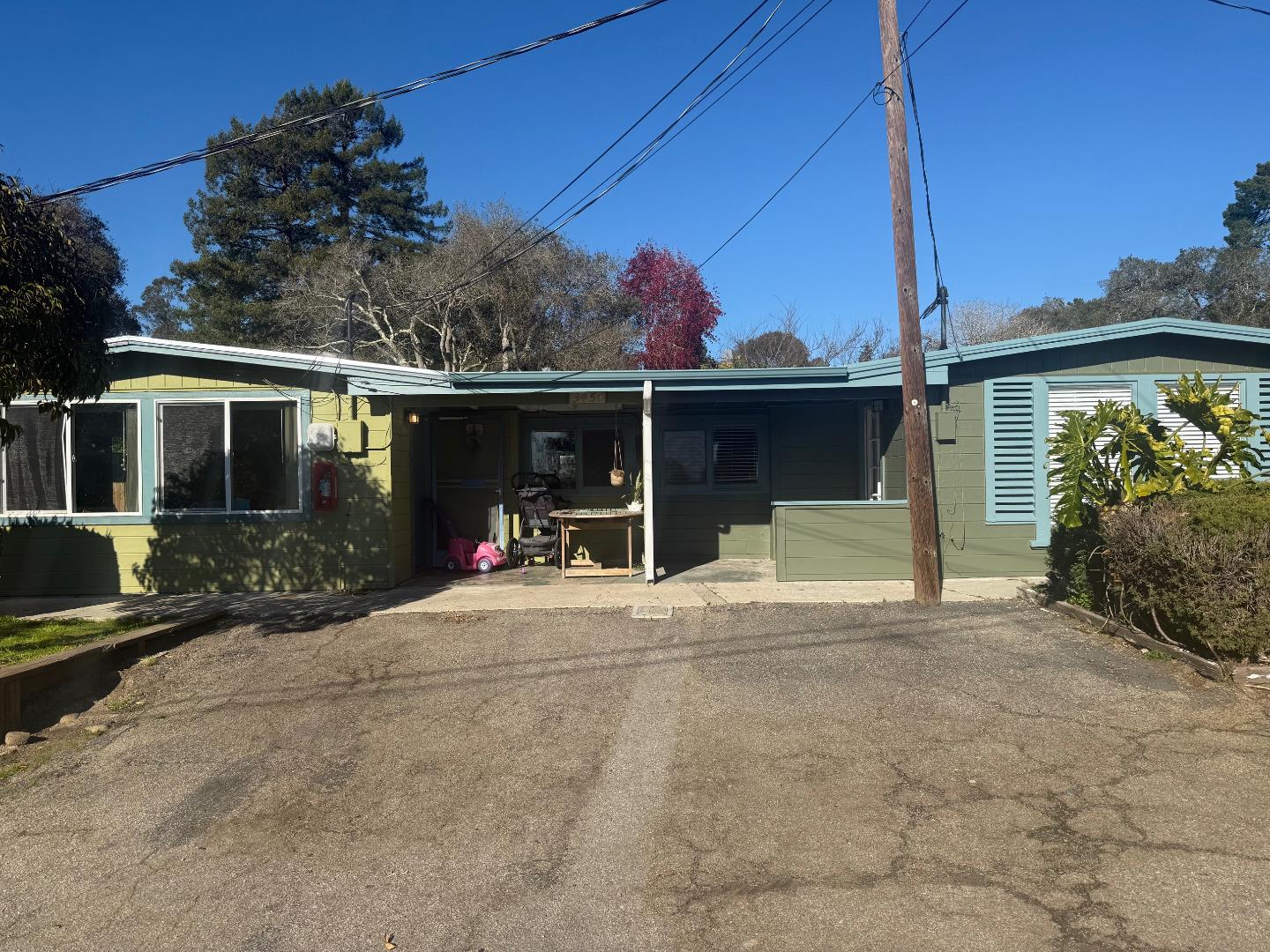 3460 Maplethorpe Lane