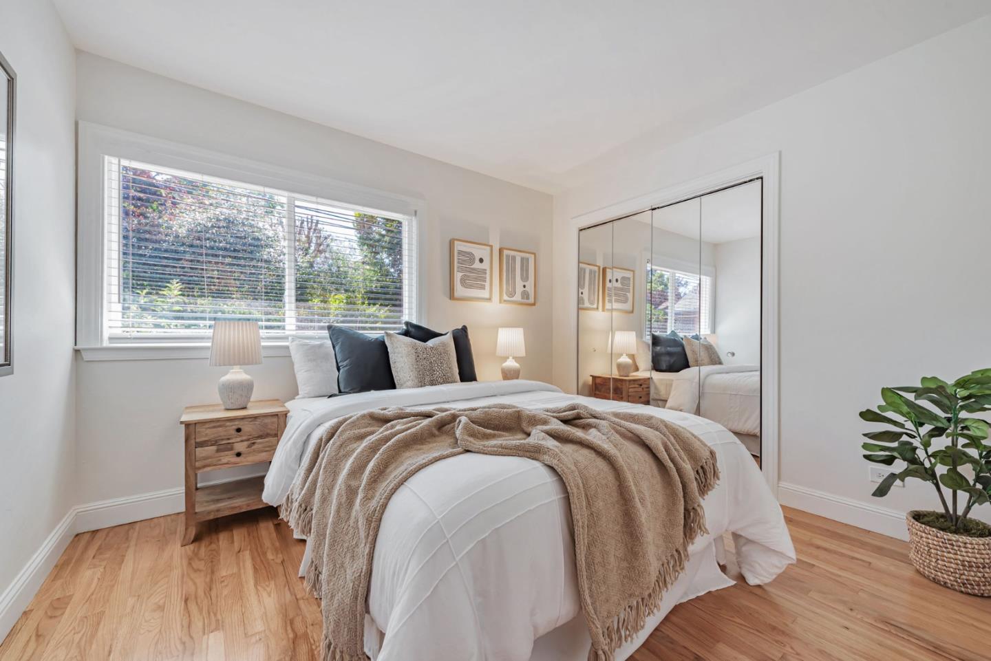 1711 Parkside Avenue