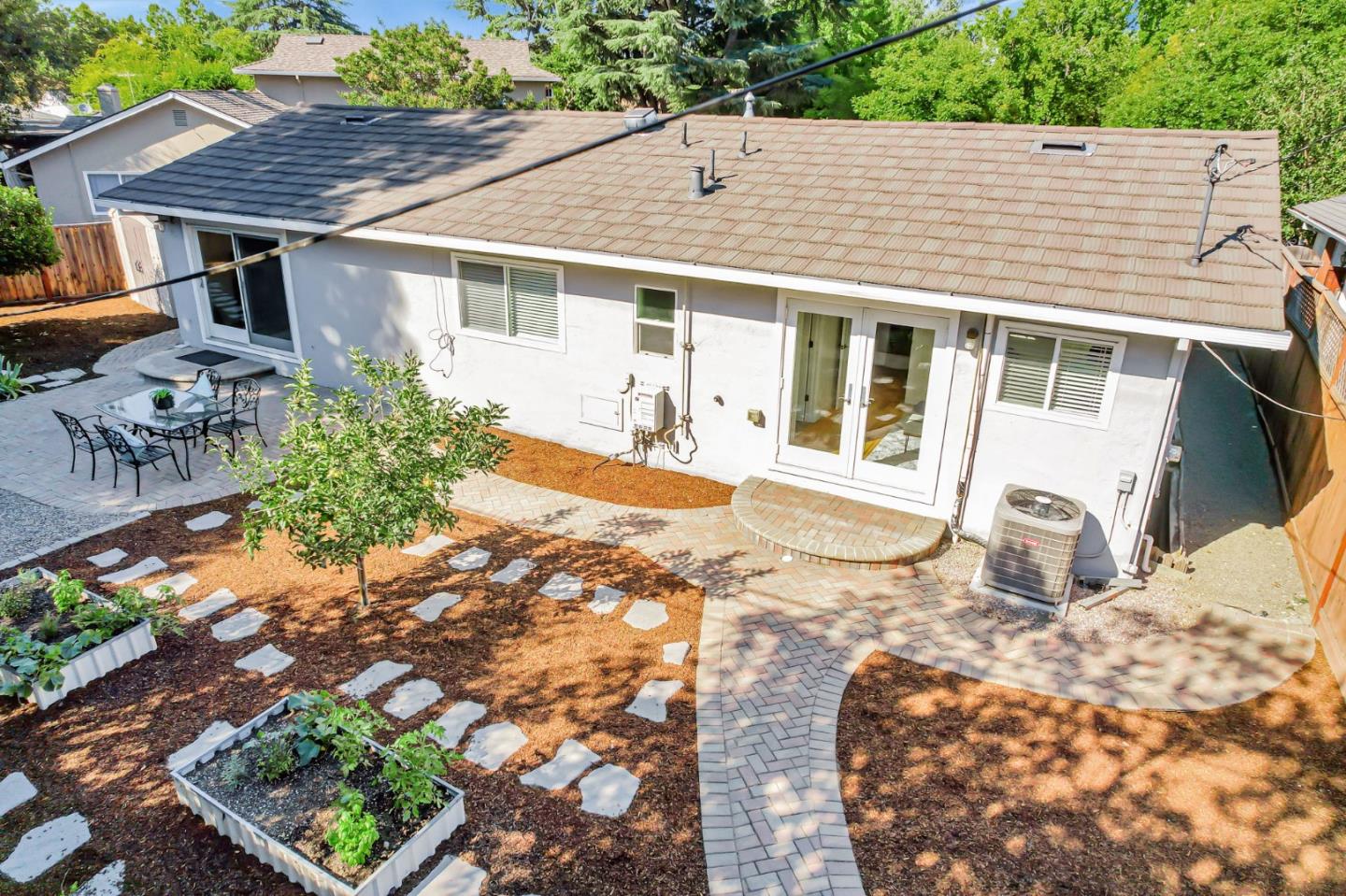 1711 Parkside Avenue