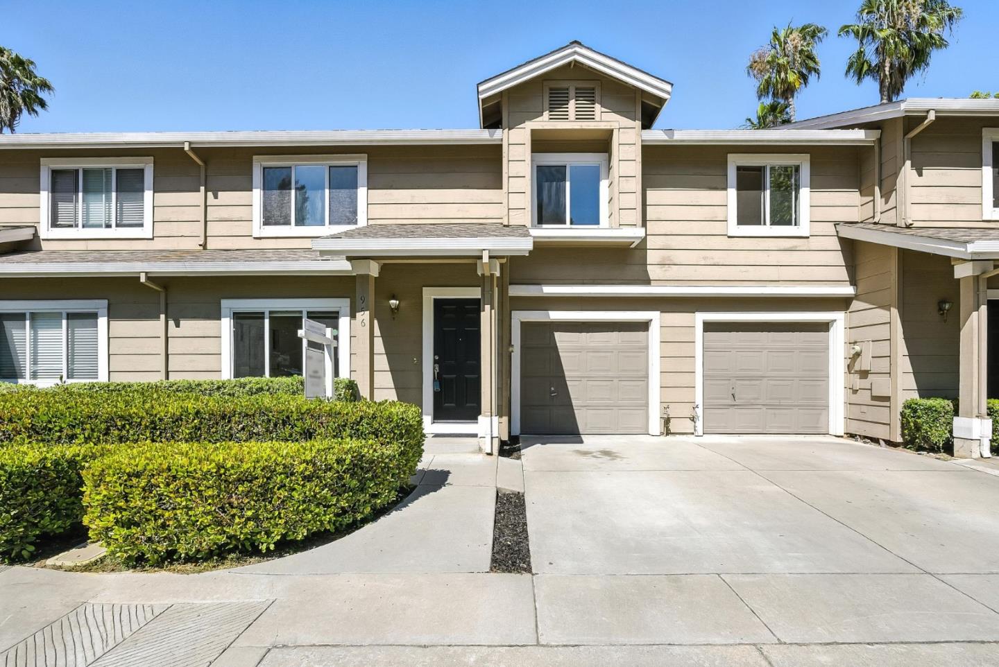 956 Deer Meadow Court