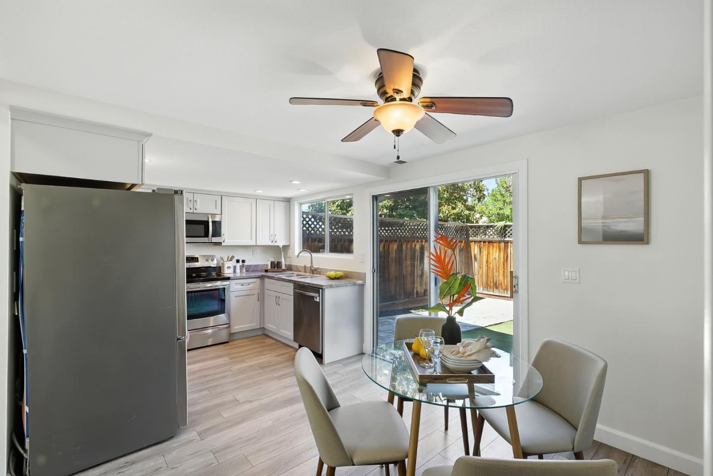 956 Deer Meadow Court