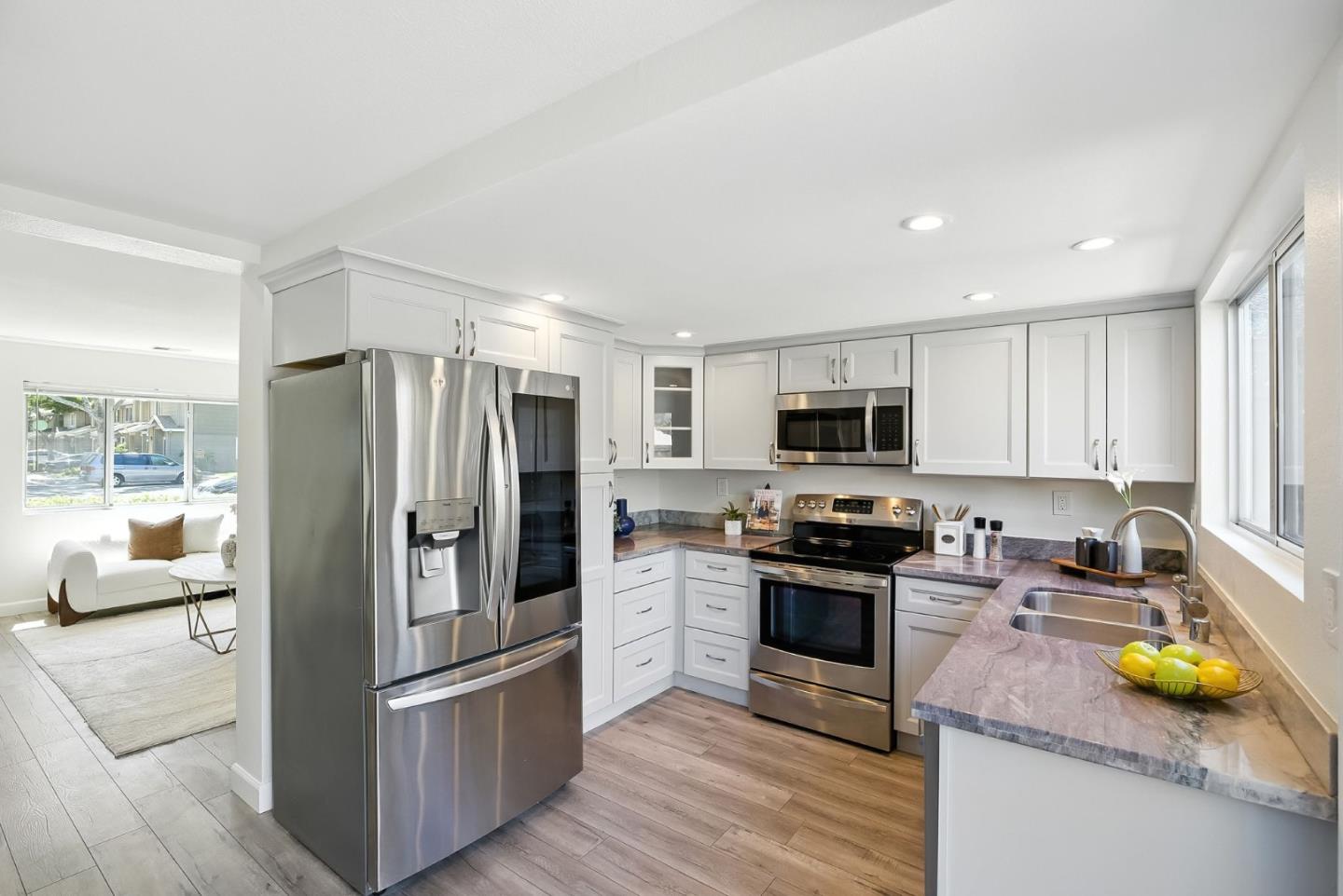 956 Deer Meadow Court