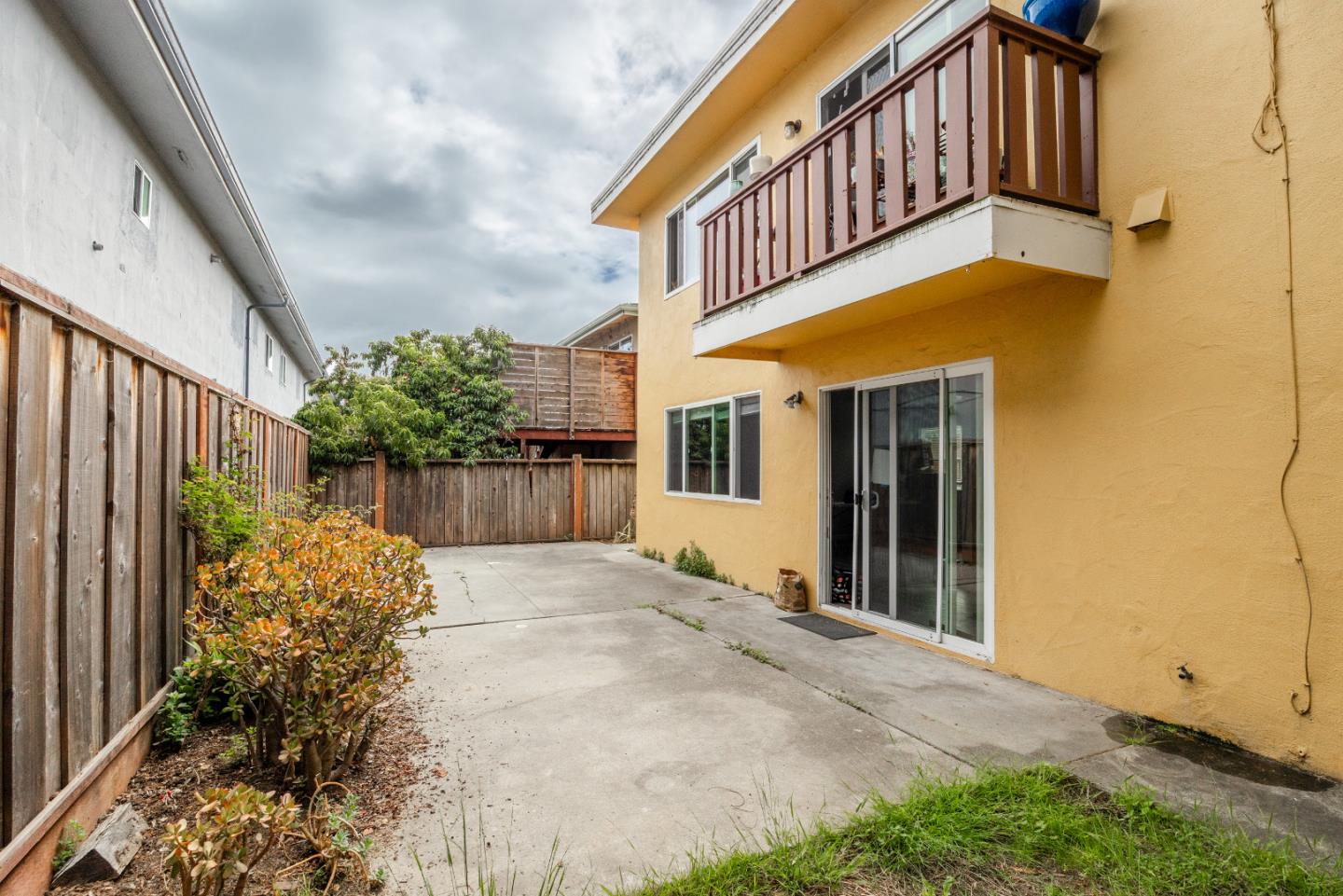 238 San Lorenzo Boulevard