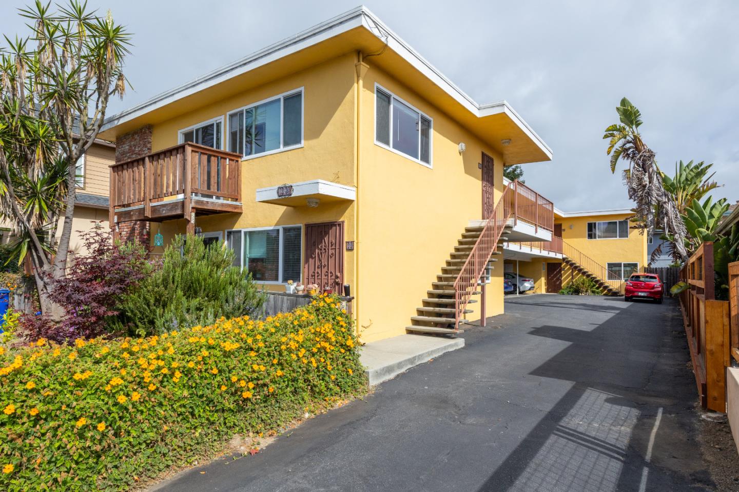 238 San Lorenzo Boulevard