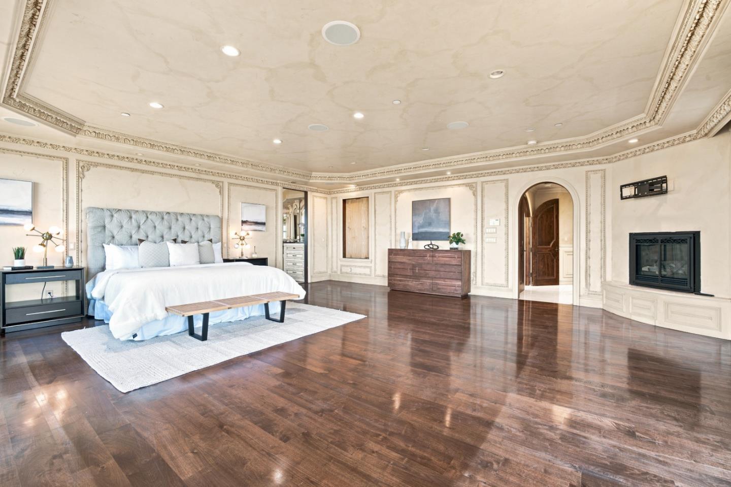 95 Southdown CT