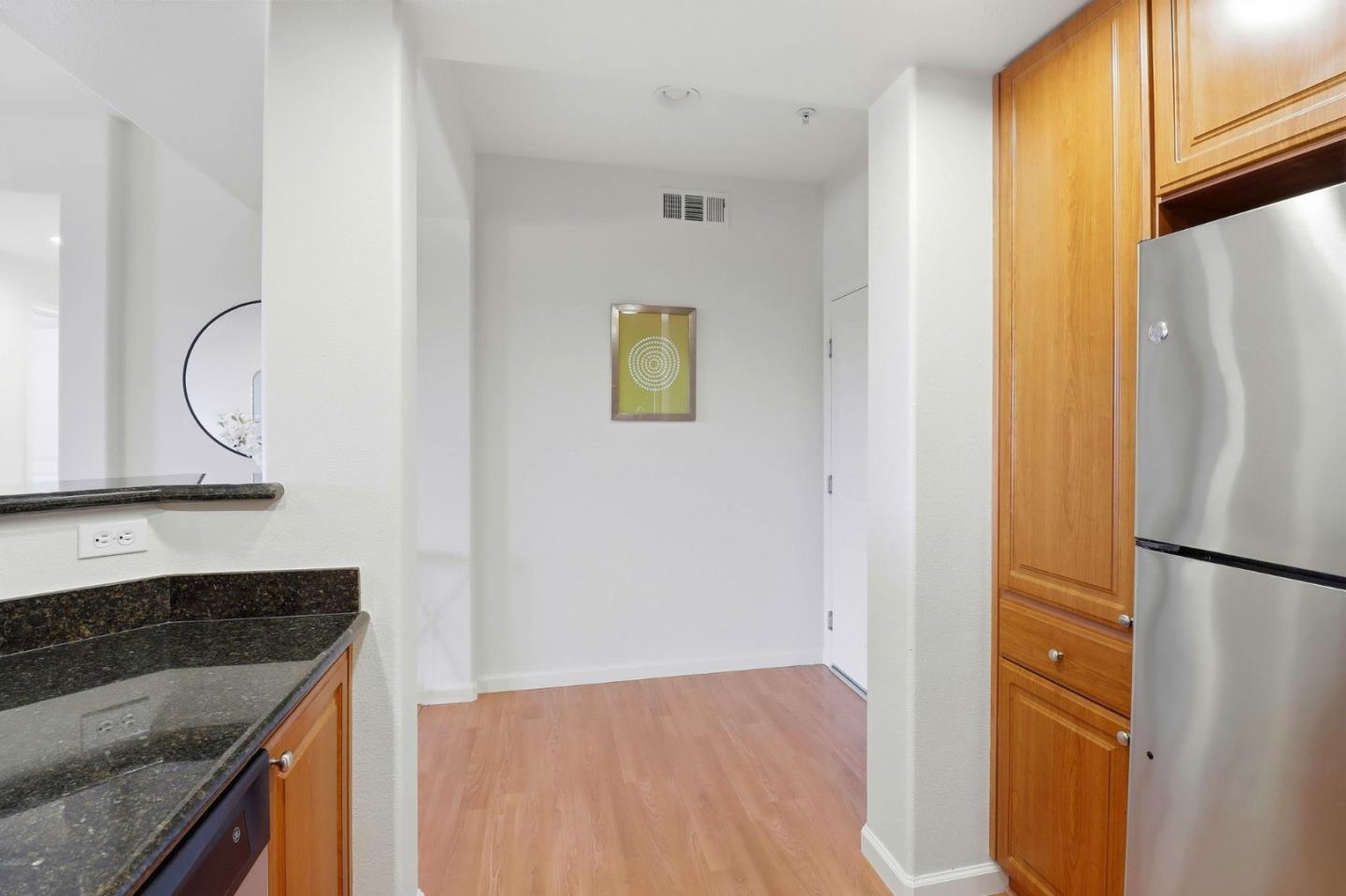 1883 Agnew RD 209