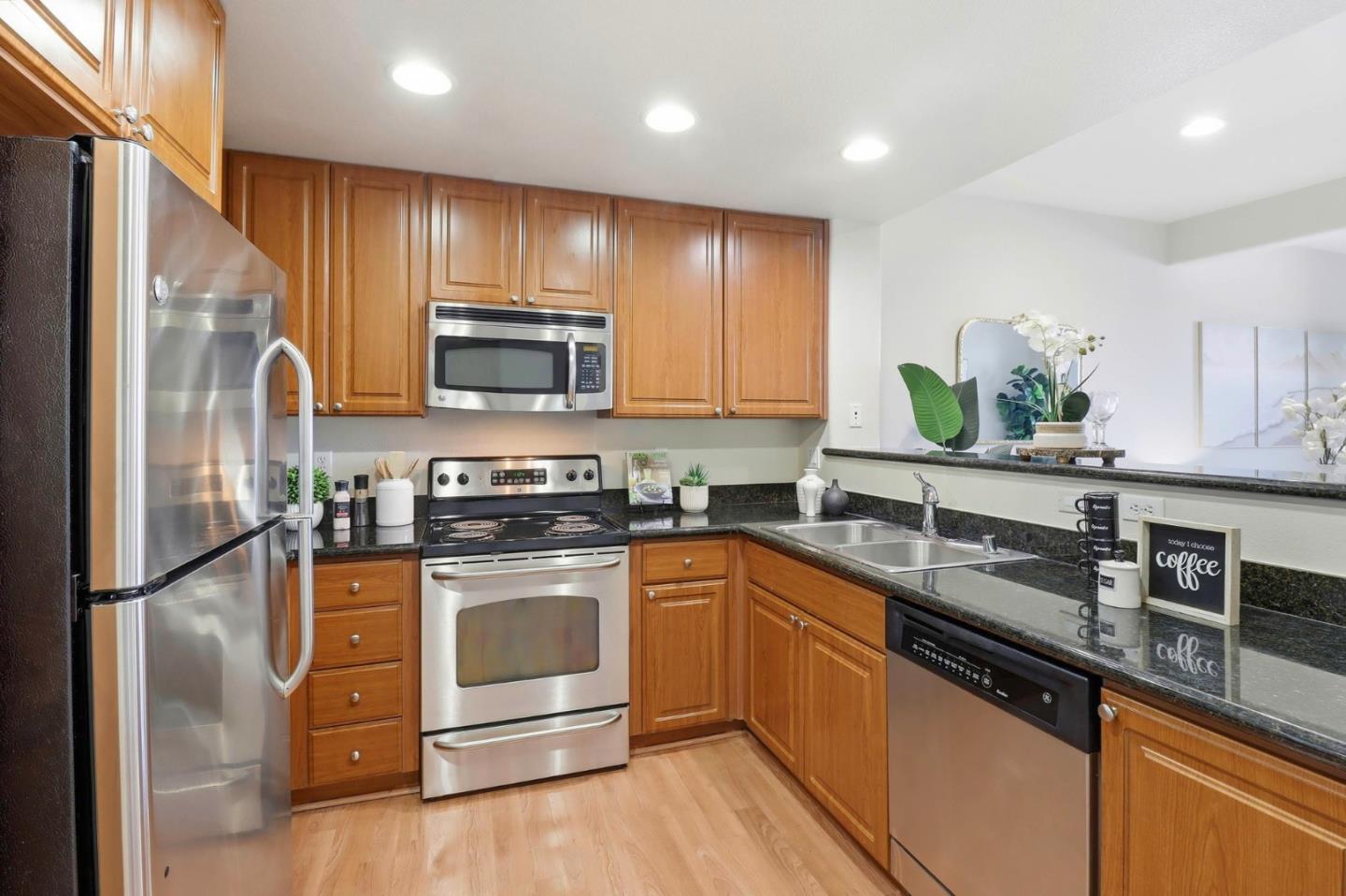 1883 Agnew RD 209