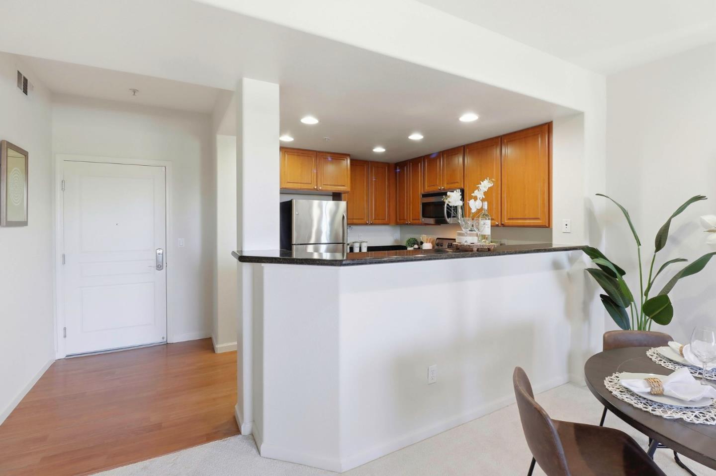 1883 Agnew RD 209