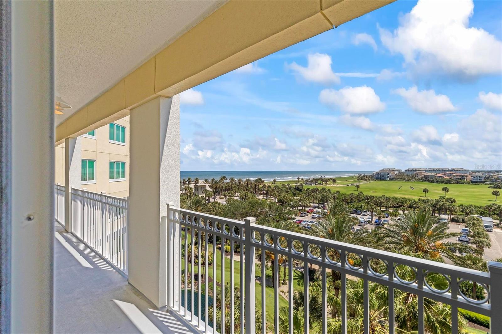 200 OCEAN CREST DR #515