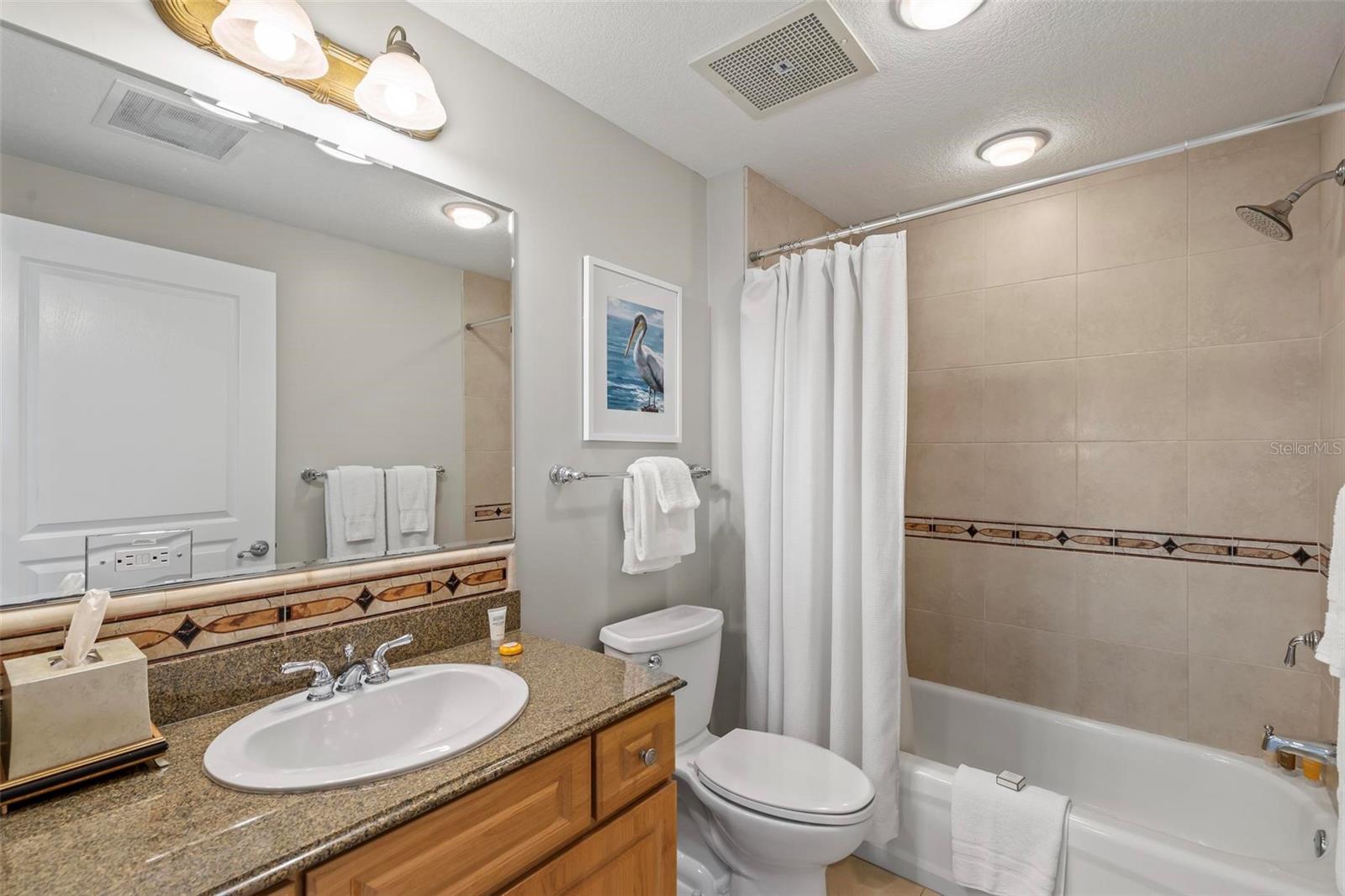 200 OCEAN CREST DR #515