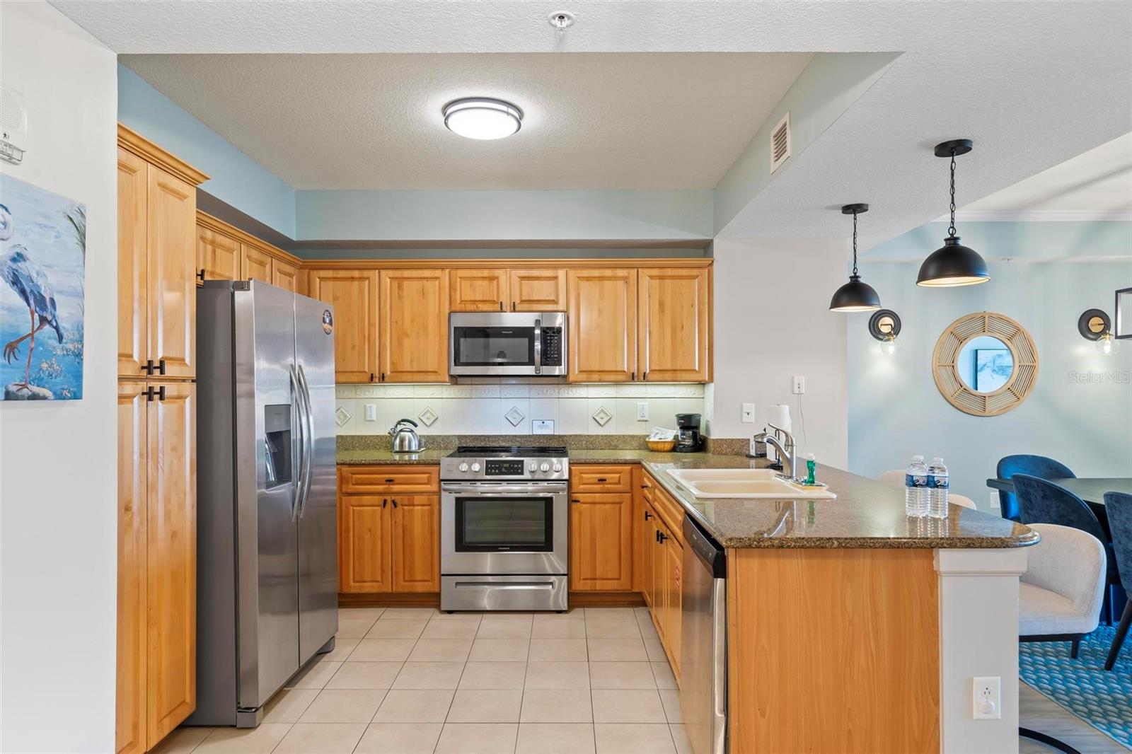 200 OCEAN CREST DR #515