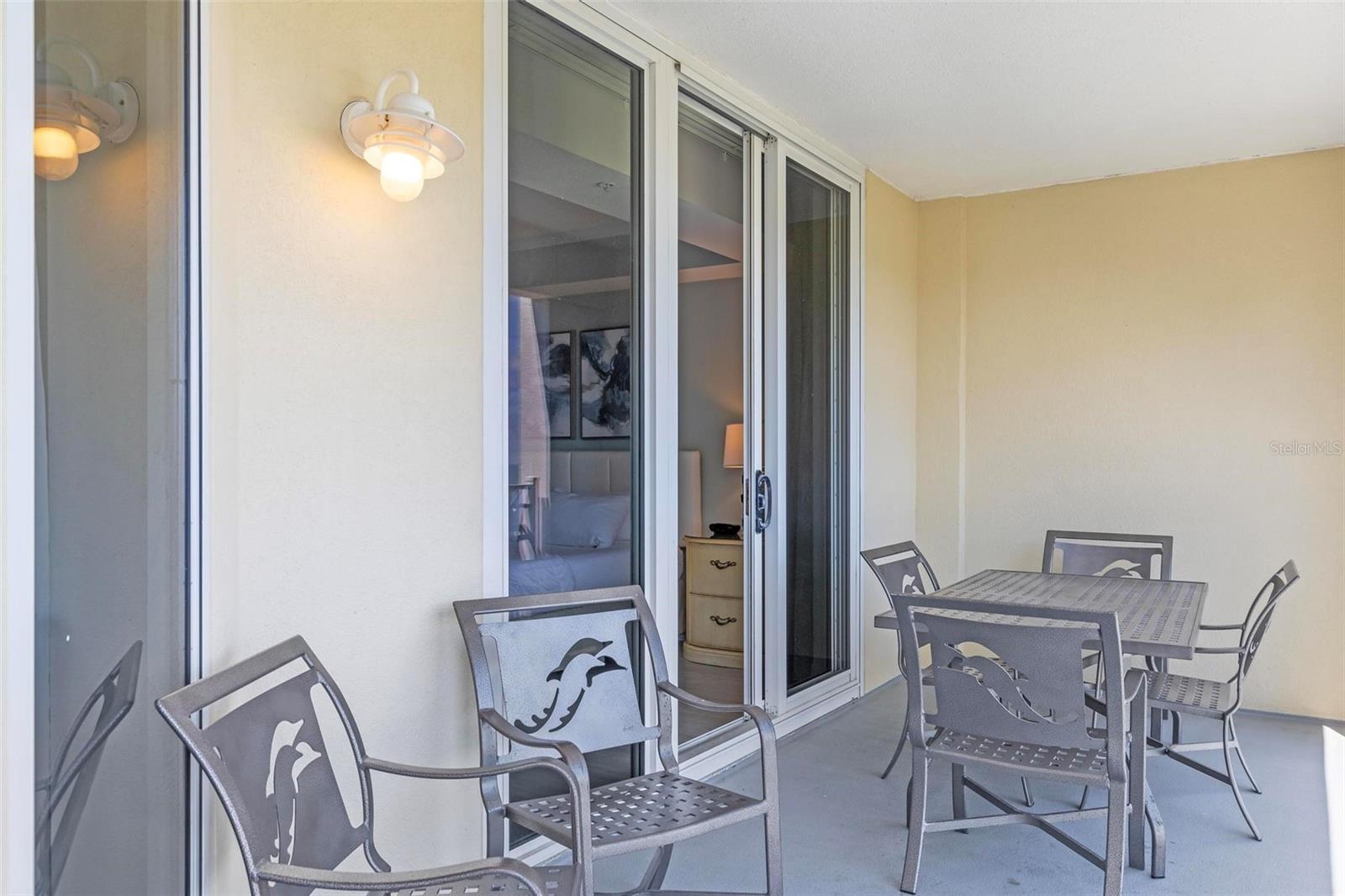 200 OCEAN CREST DR #515