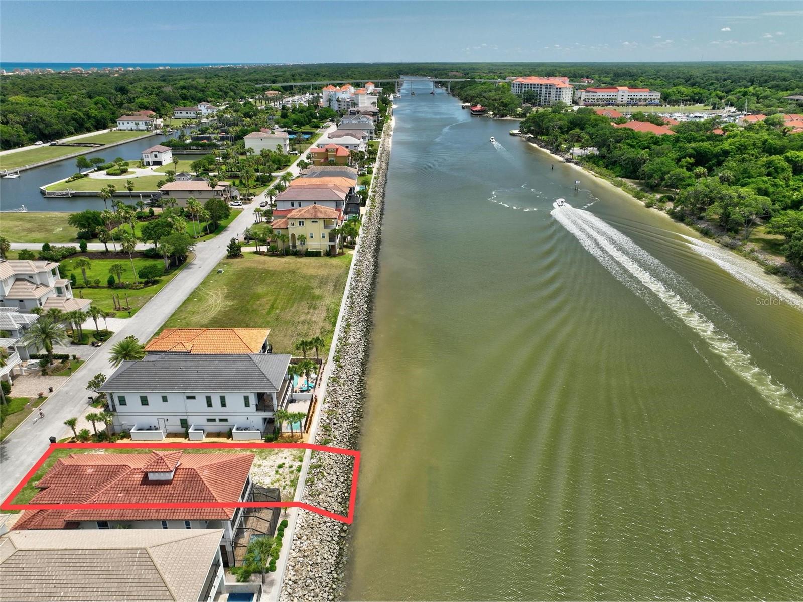 288 YACHT HARBOR DR