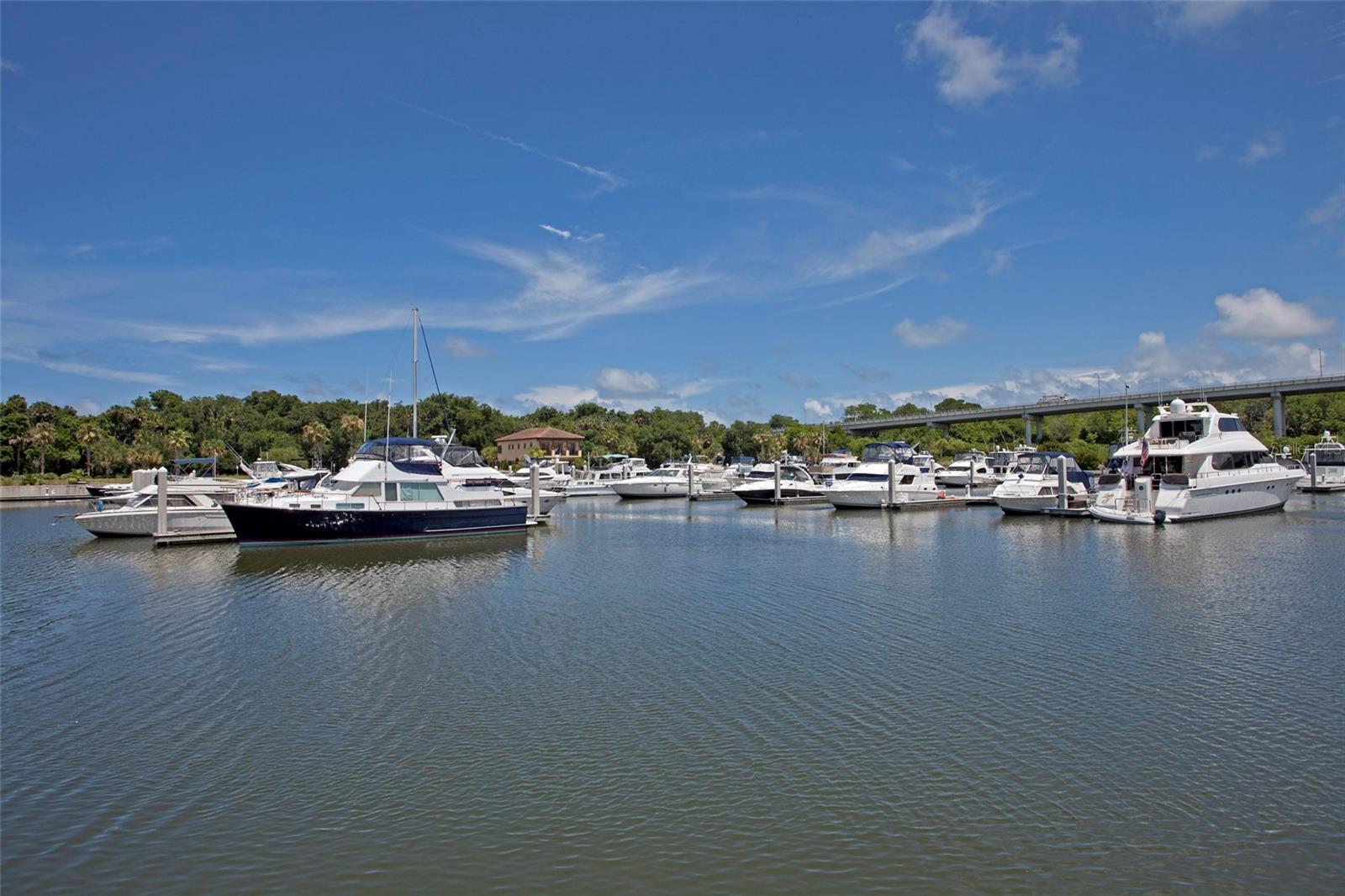 308 HARBOR VILLAGE PT N