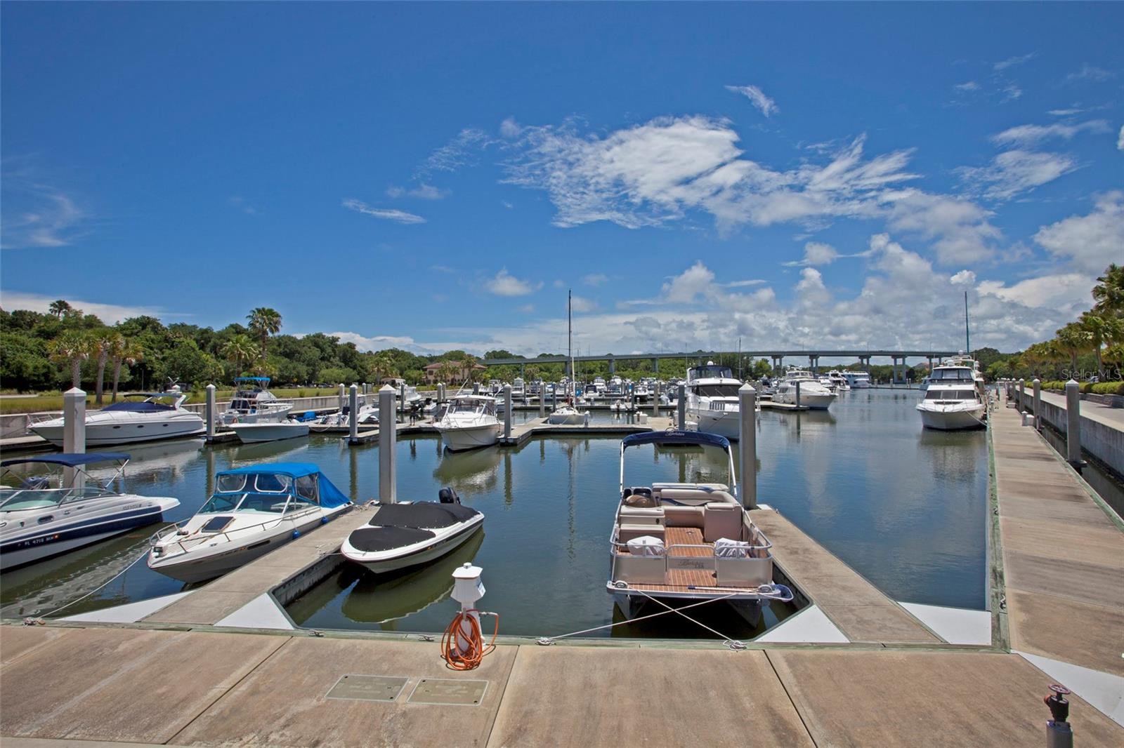 308 HARBOR VILLAGE PT N