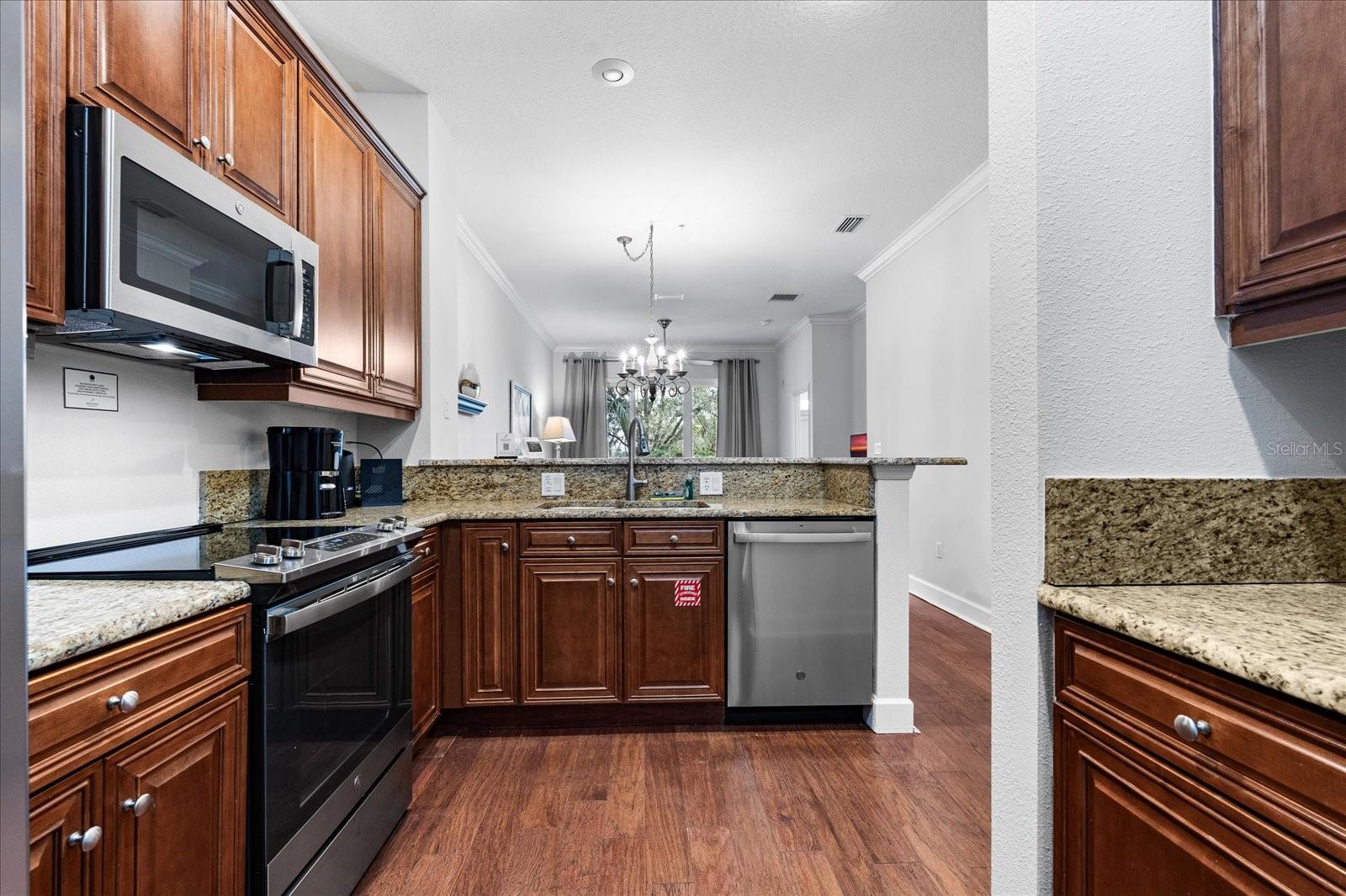 5 OCEAN CREST WAY #1414