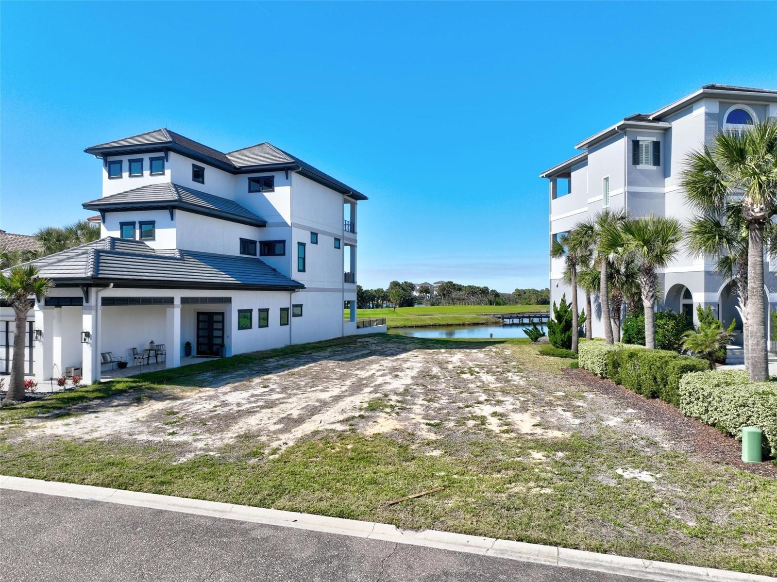 26 NORTHSHORE AVE