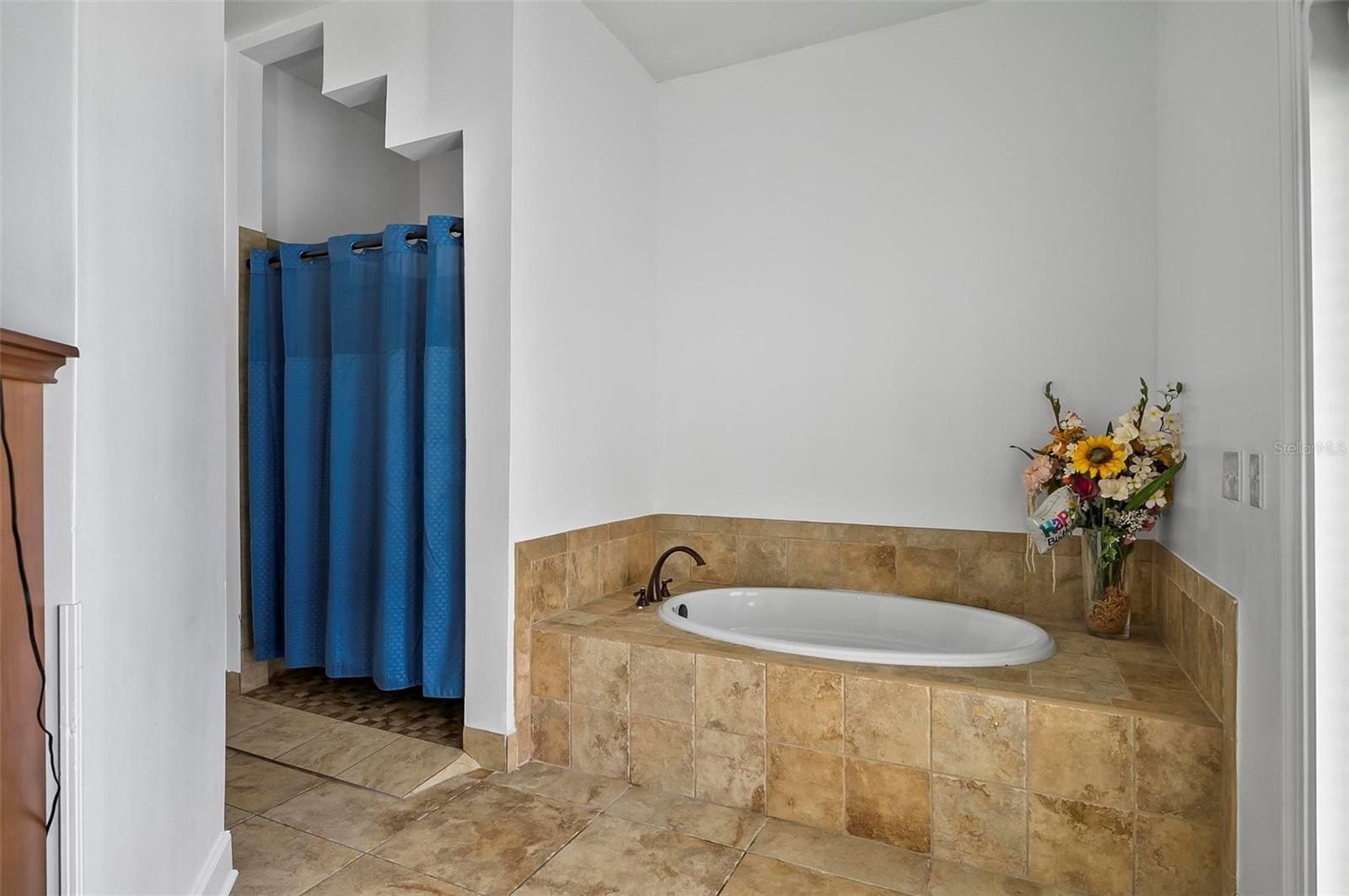 300 BELLA HARBOR CT #113