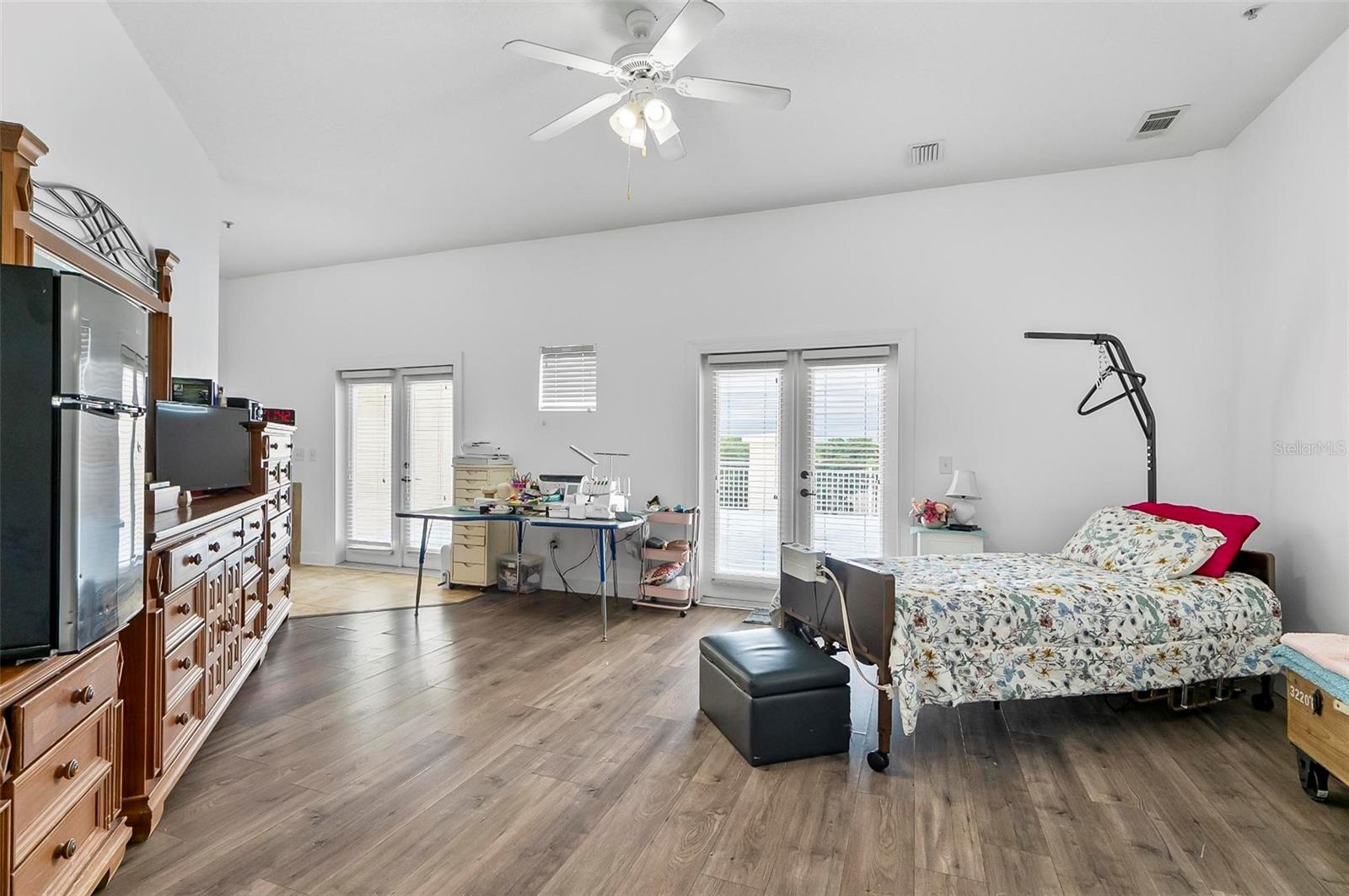 300 BELLA HARBOR CT #113