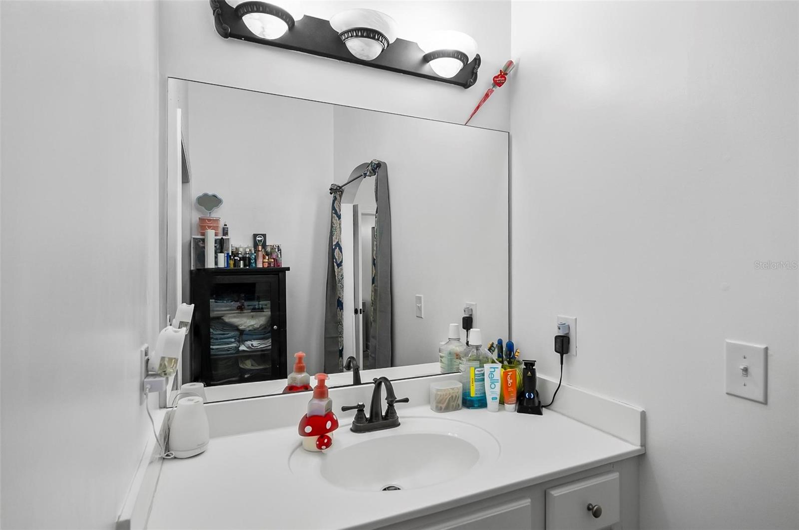 300 BELLA HARBOR CT #113