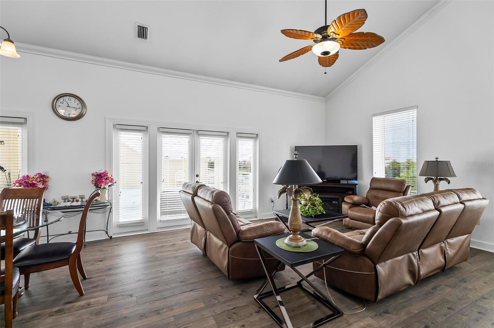 300 BELLA HARBOR CT #113