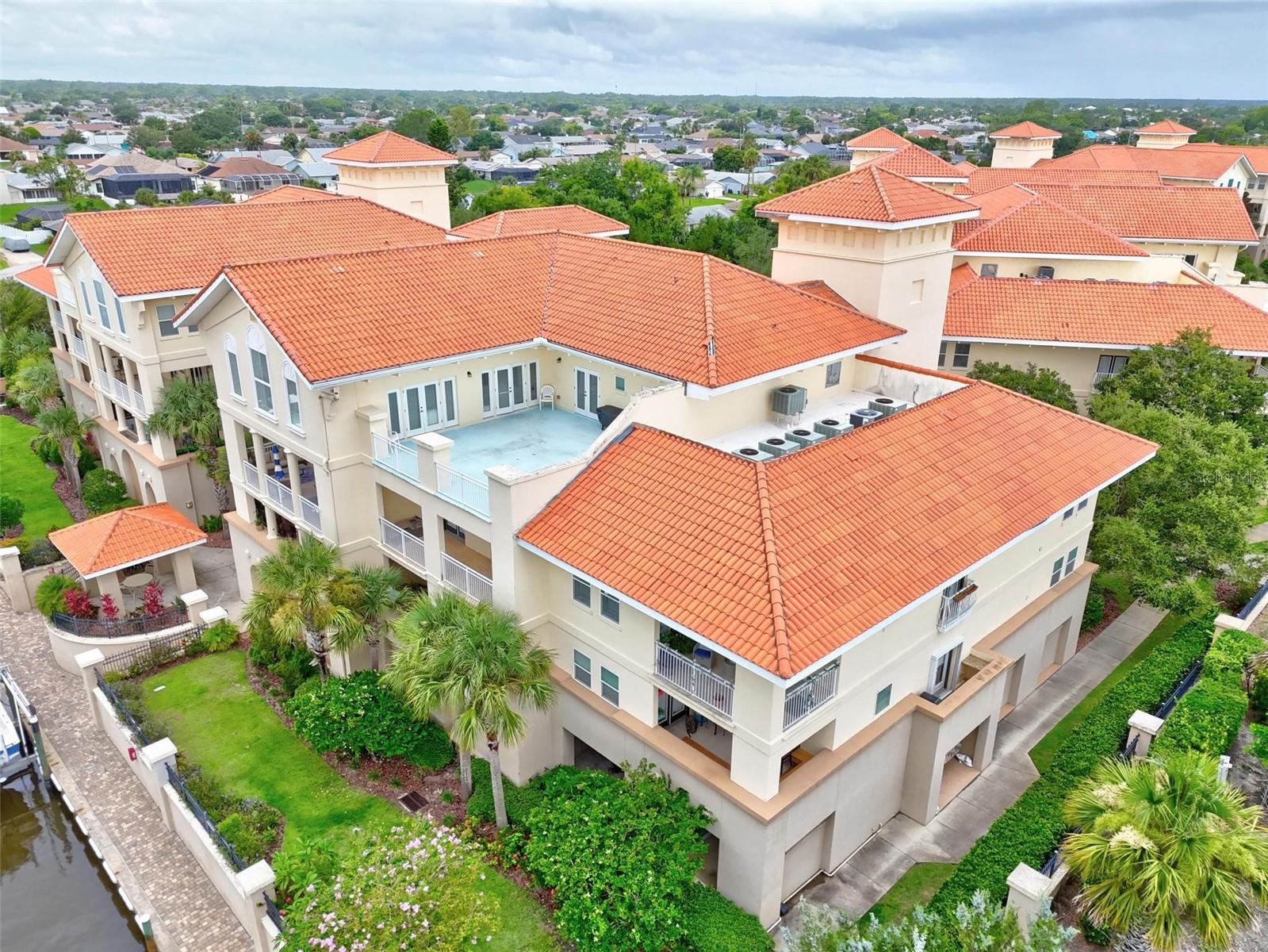 300 BELLA HARBOR CT #113