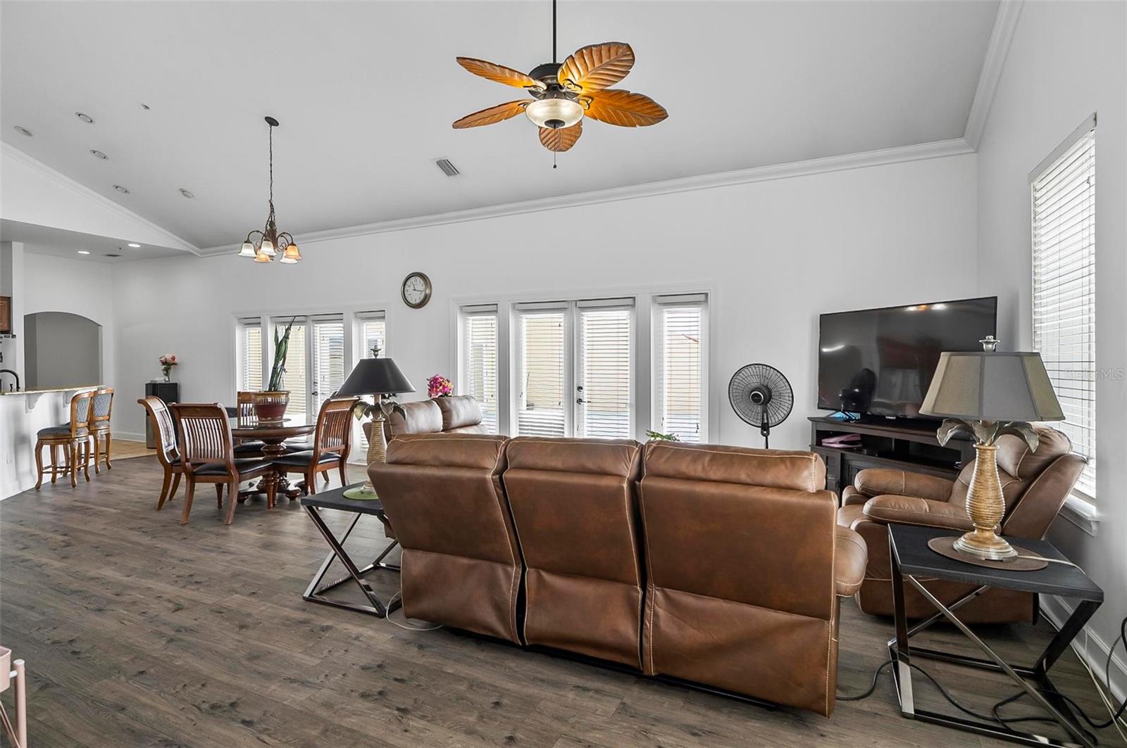 300 BELLA HARBOR CT #113