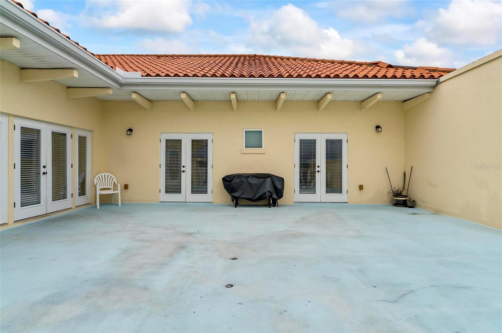 300 BELLA HARBOR CT #113