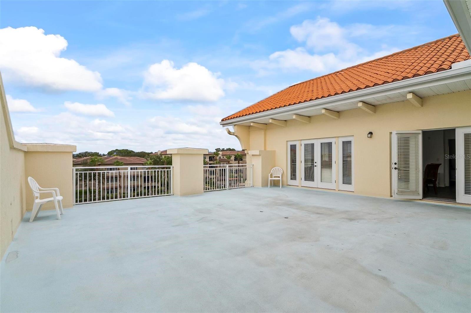 300 BELLA HARBOR CT #113