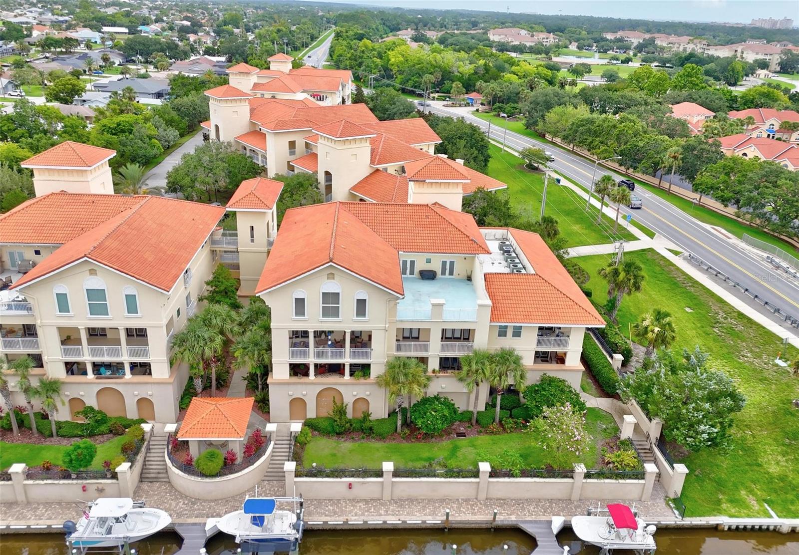 300 BELLA HARBOR CT #113