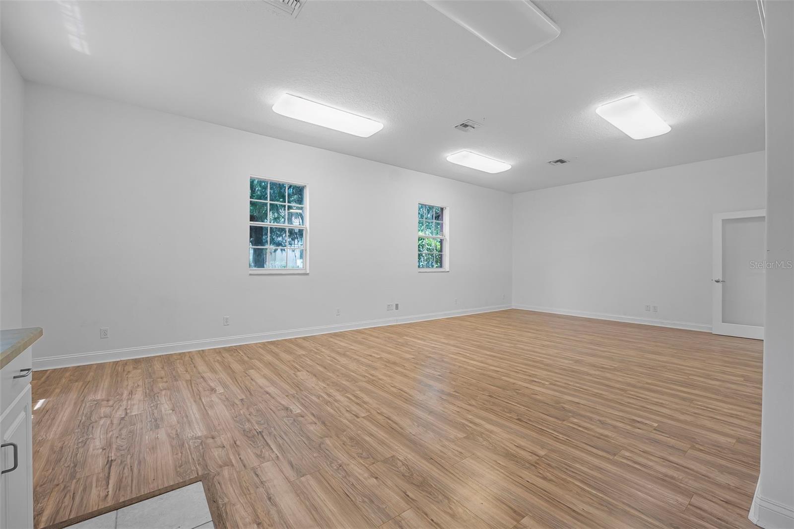 2 ARMAND BEACH DR #1B