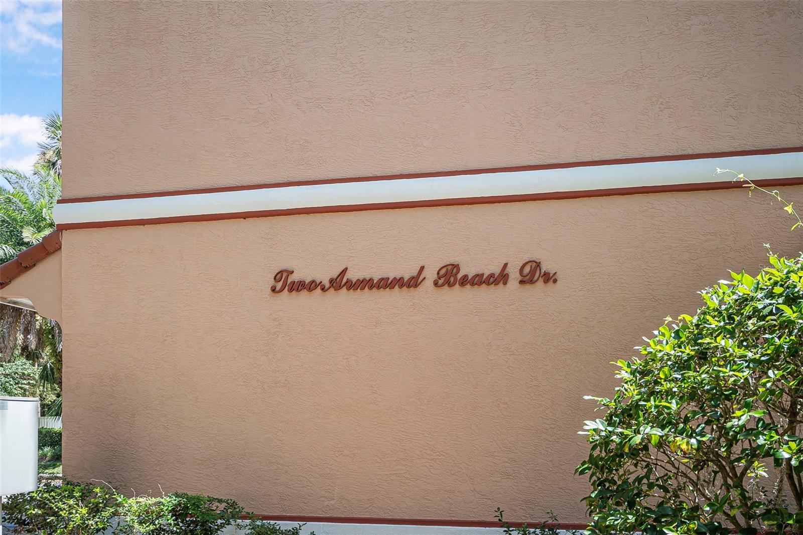 2 ARMAND BEACH DR #1B