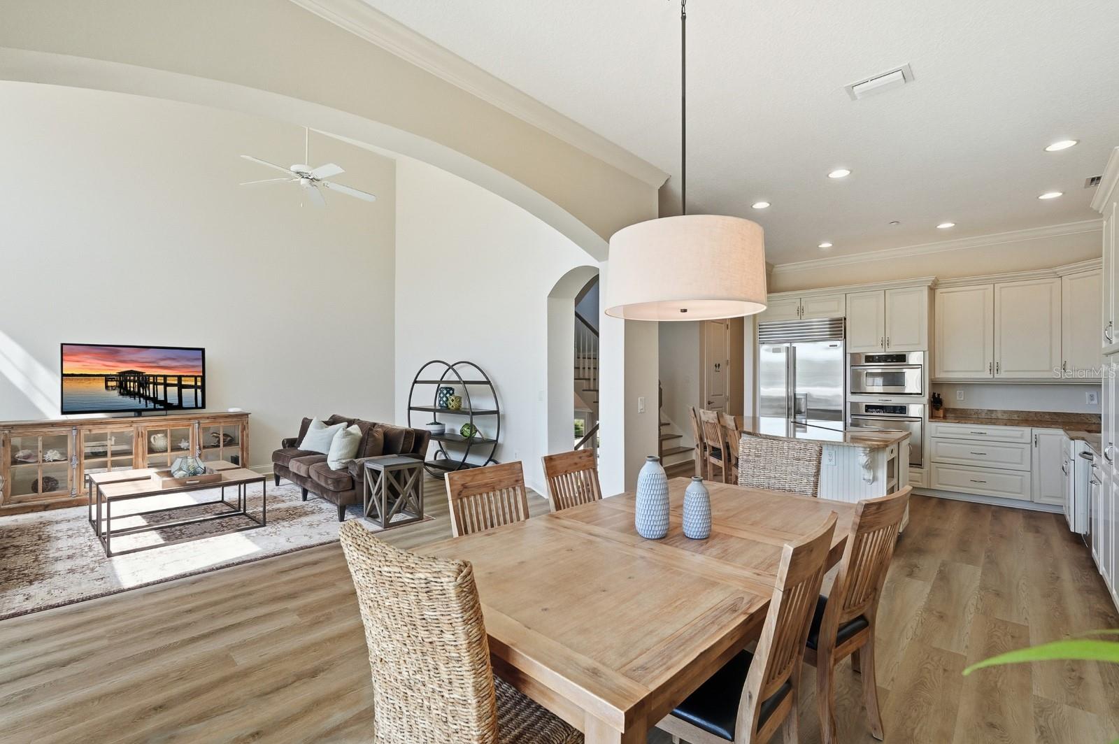 29 NORTHSHORE AVE