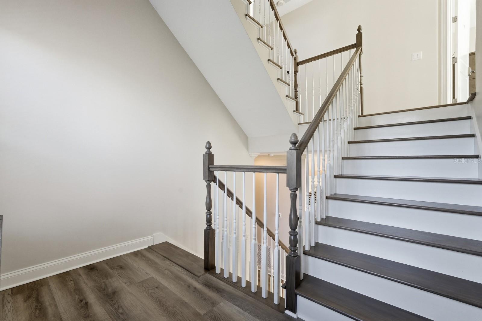 29 NORTHSHORE AVE