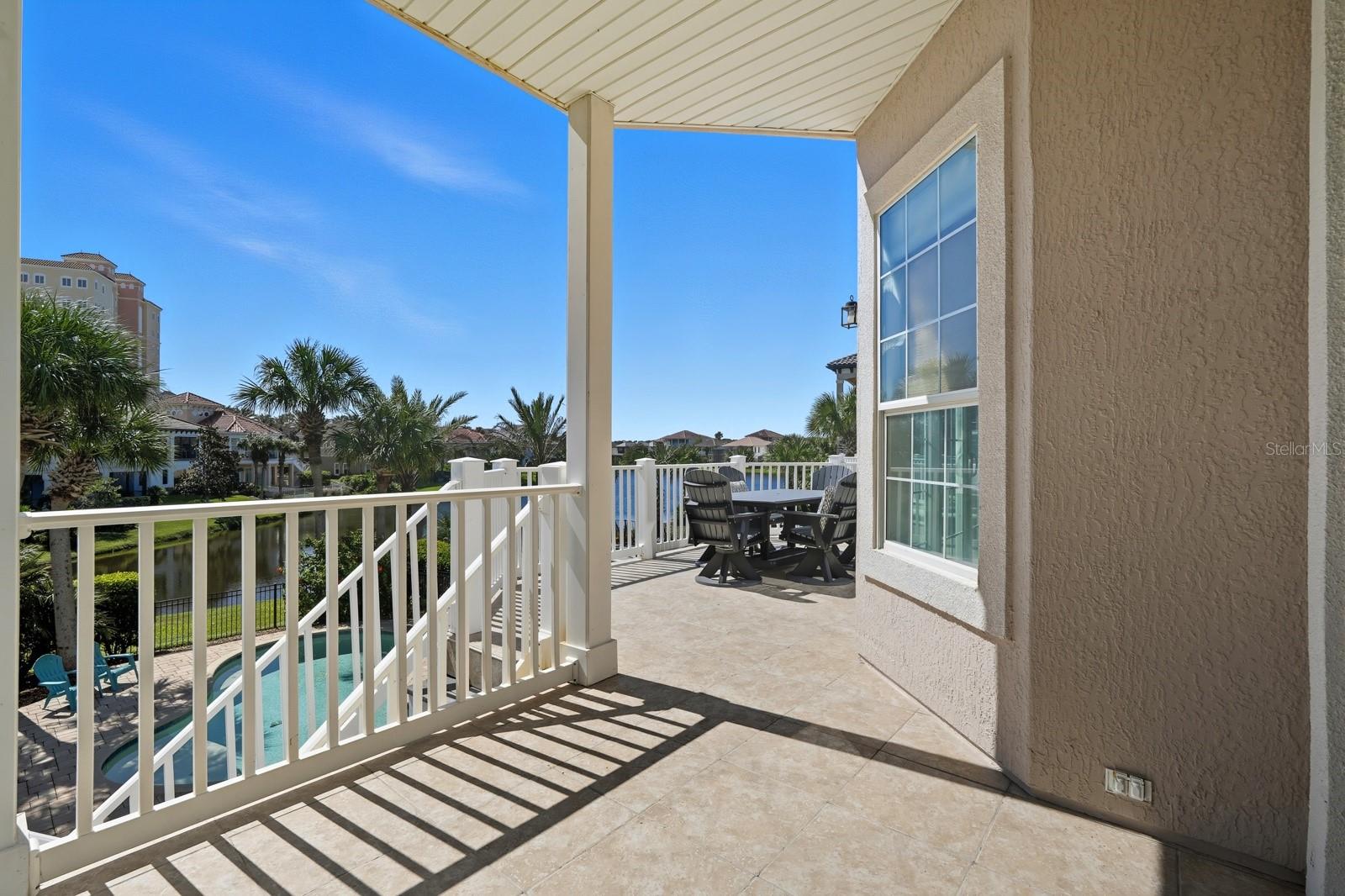 29 NORTHSHORE AVE