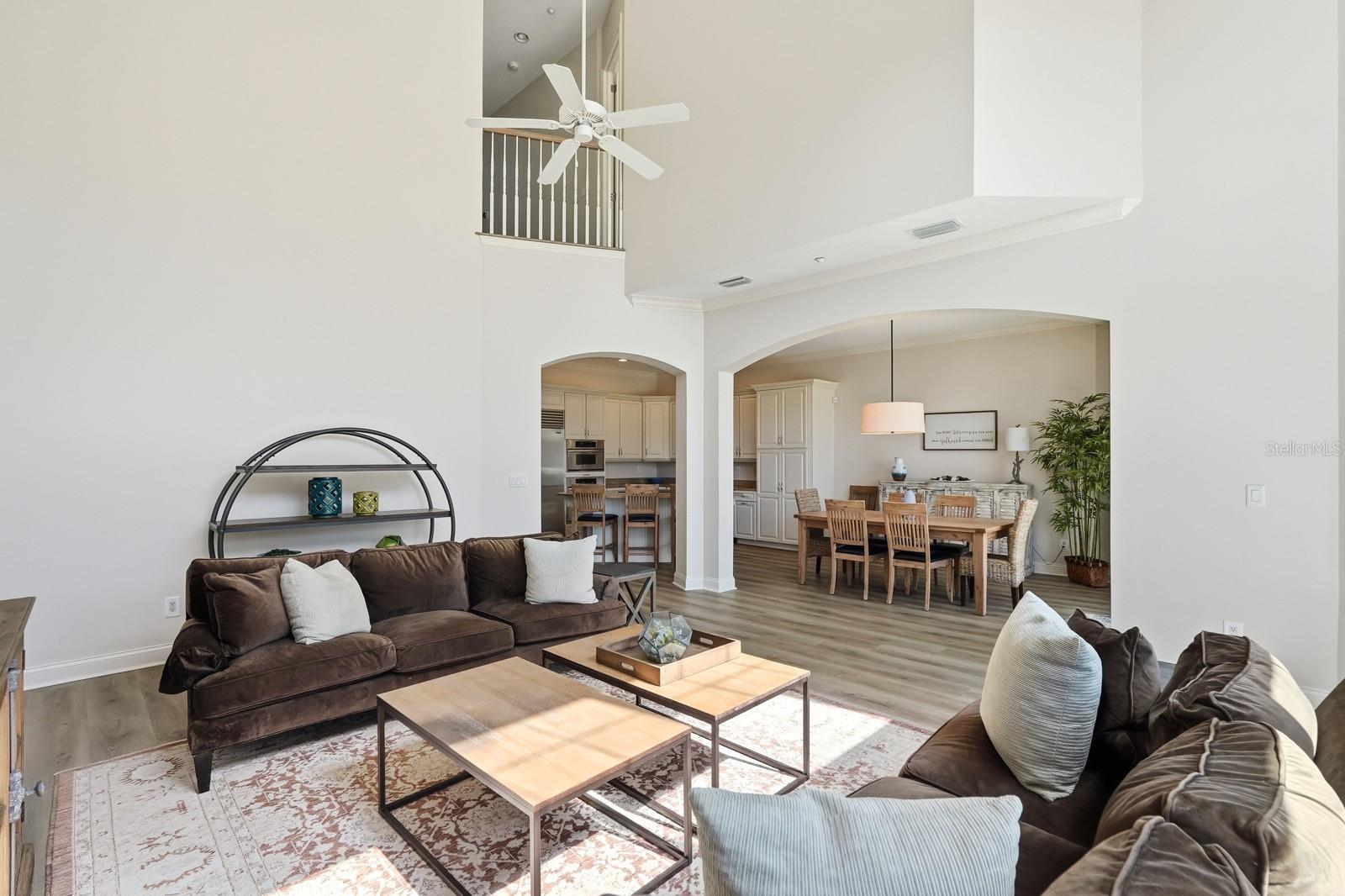 29 NORTHSHORE AVE