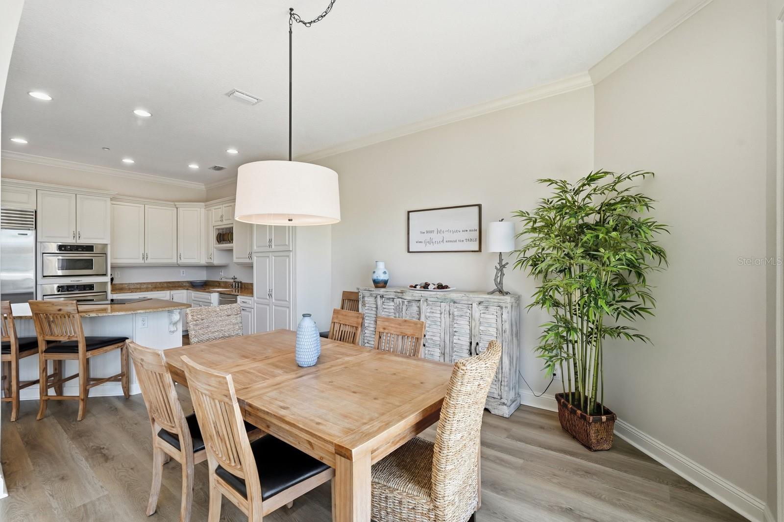 29 NORTHSHORE AVE