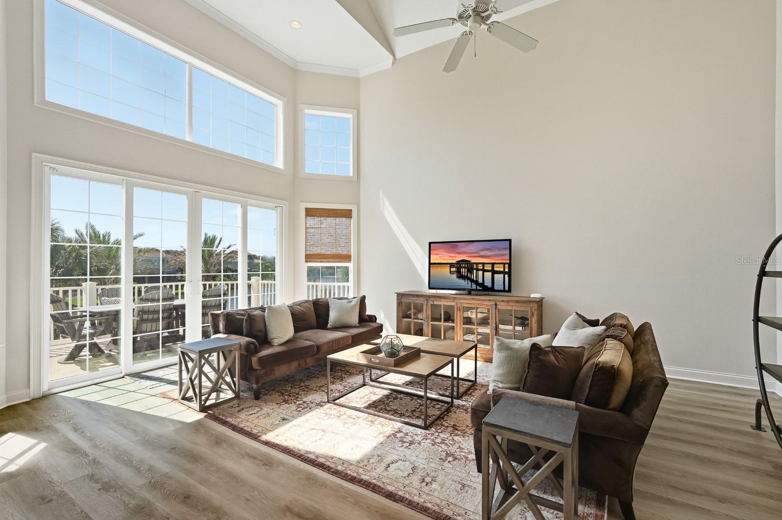 29 NORTHSHORE AVE