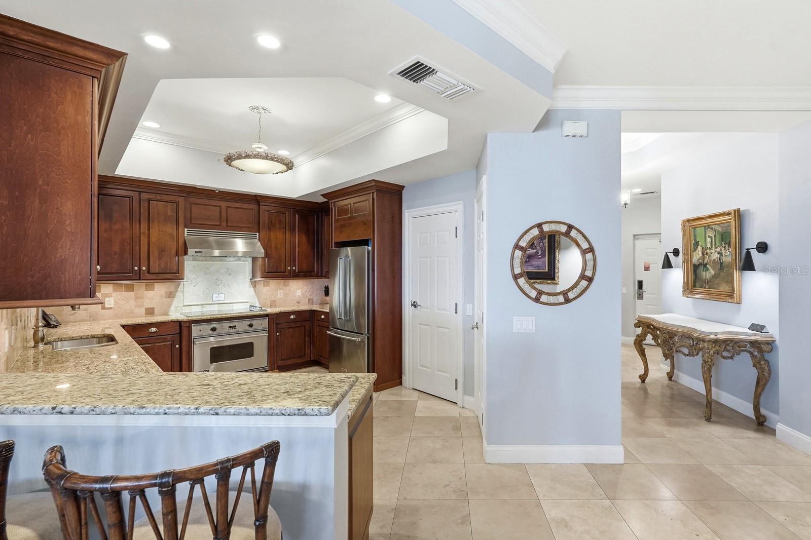 200 OCEAN CREST DR #843