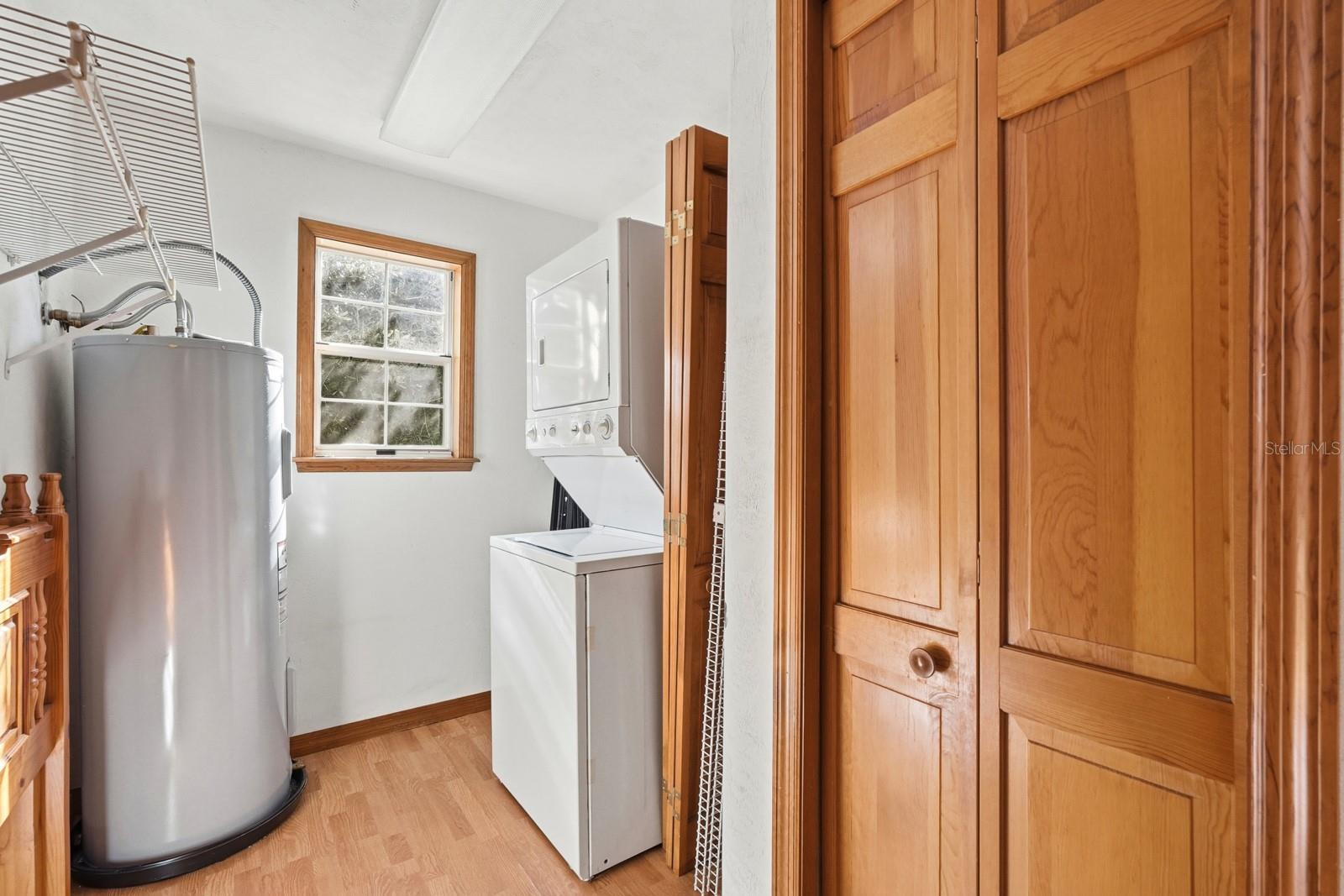 404 OLD HAW CREEK RD