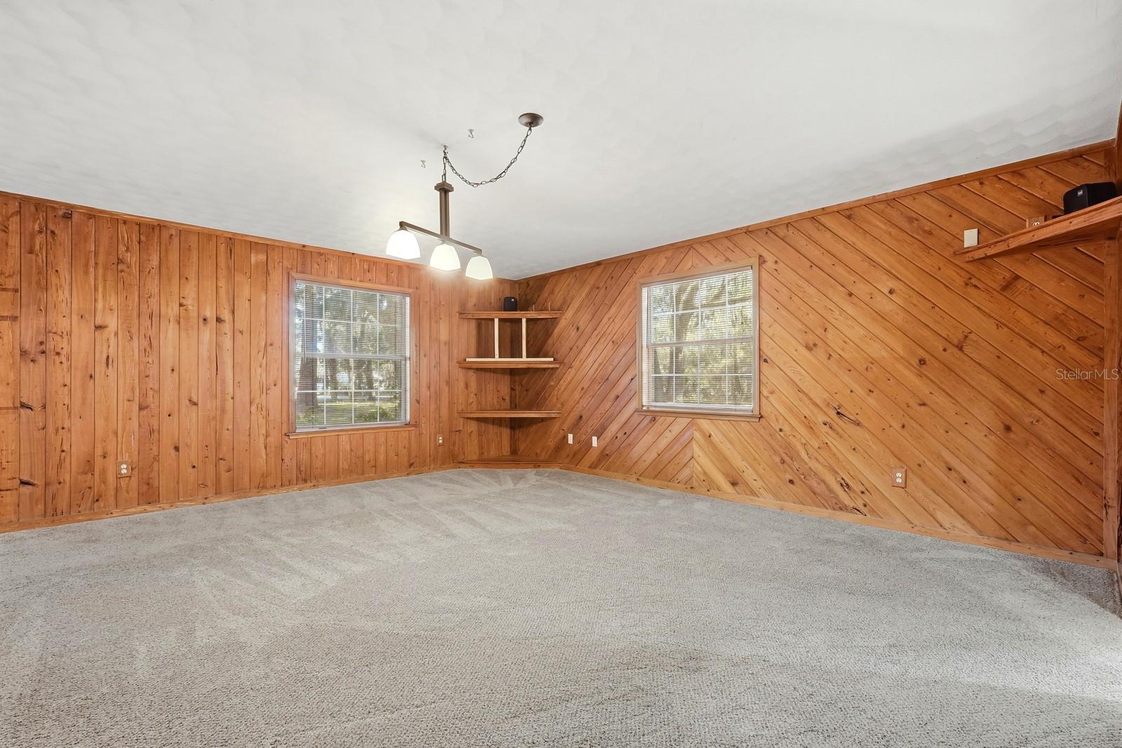 404 OLD HAW CREEK RD