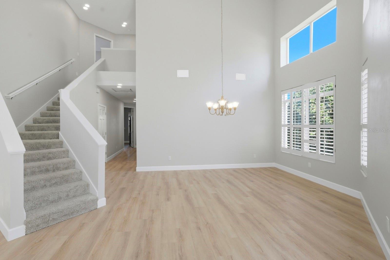 13 MADEIRA CT