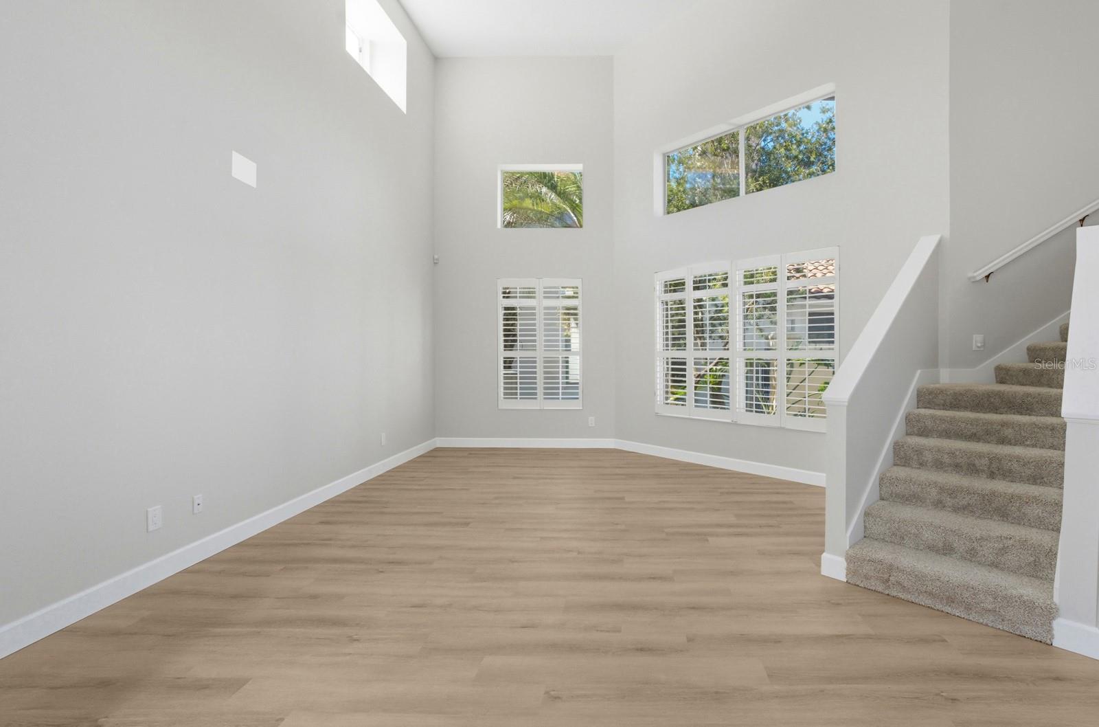 13 MADEIRA CT